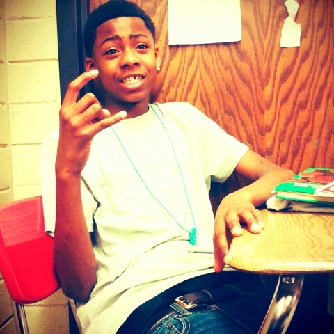 man my name tray FMOI@BitchMyNameTrayy cuz wen yhu see my page yhu gone want to follow FRFR!!!! cuz i got that shyt to make that bitch go WOW!!!!!