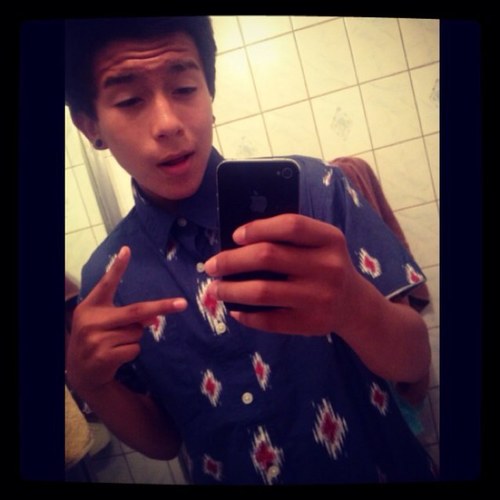 Follow me and i'll follow you back | I love playing soccer|I'm single :c | I'm 16 | city: Compton bish