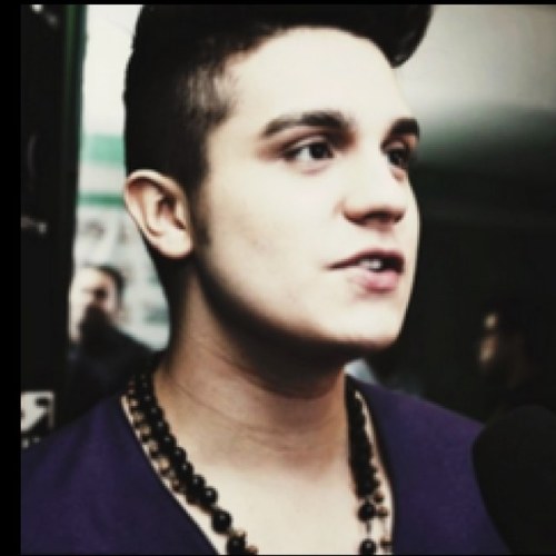 Allofluan's profile picture. Garotas não merecem chorar mas infelizmente eu choro por vc! @luansantana