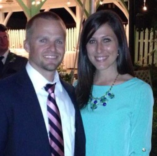 LindsyWiltshire's profile picture. Wife. Mother x 2. Runner. Stella & Dot Stylist- Associate Director. Teacher at ♥️. In all things, give thanks. -1 Thessalonians 5:18