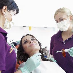 #Berlins große #Zahnarztpraxis am Kudamm - 32 #Zahnärzte: #Kinderzahnarzt #Kieferorthopädie #Implantate #Invisalign - #extraordinary #dental #clinic #dentist