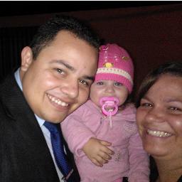 pastor, pregador, membro da assembleia de Deus campo fama em goias.(presidente. Pr, Abigail), casado (cantora roseli), pai de uma menininha (alice)
