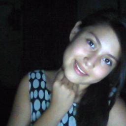 estrellaflore's profile picture. Sigueme y yo te seguiré :D :) siiiiiiiii