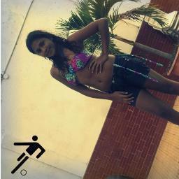 soy sinpatica muy enojona bipolar y linda pero asi me kiereee*--*