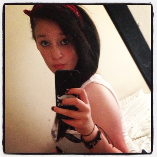 Louloushaw4321's profile picture. Absoloutley love johnny depp❤
Spongebob❤
If you dont live for something youll die for nothing❤