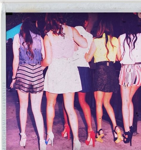 Follow us for instant Fifth Harmony News/Stats and support the girls Personal account : (@theCAMRENteam_ and @Harmon1zerr )
