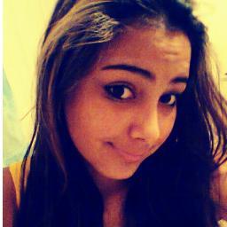 sou uma garota que odeia falsidade entao..se vc for umas desse tiipo caai foora meeu ¬¬