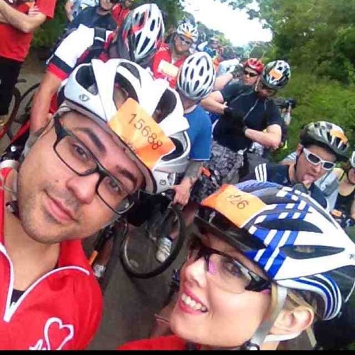 Steven is a photographer and a personal trainer and Hannah is a make up artist for Cupcake Make up Artists in Colchester. We both love fitness and cycling!
