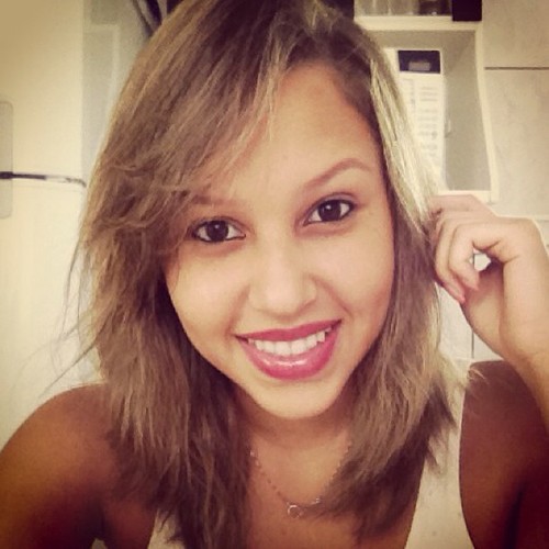 carolzinhaps_'s profile picture. 