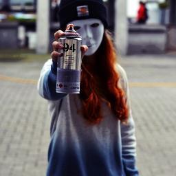 I love 1D, Ed Sheeran, Bruno Mars, Guns N` Roses, Nirvana, Red Hot Chili Peppers, Queen, Lady Pank, Rihanna, Lady GaGa, Coldplay,, Eminem, Cher Lloyd...