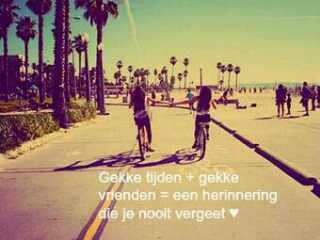 dit is een account voor Pubers♡Tweets over vriendschap♡gevoelens♡Liefde♡Het Leven♡ouders♡school & nog meer x Volg dit account & ik volg je terug ;)x