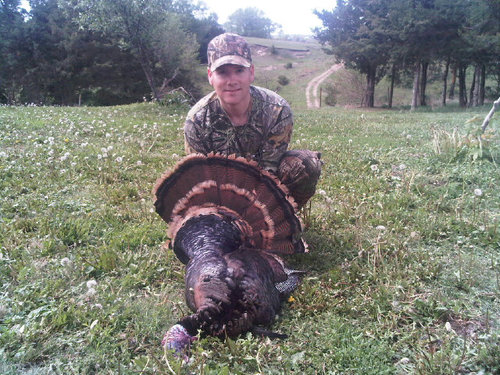ChasinGame15's profile picture. Arkansas born and raised. Loving the Lord, Kelly, and chasing game make for a full day!