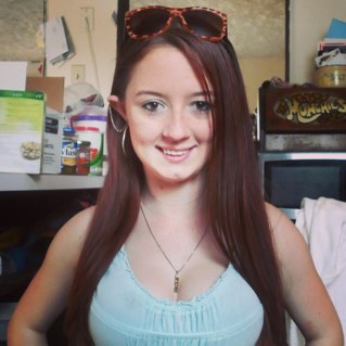 Da_baddest_1_'s profile picture. I turn all these niggas heads everytime i walk by head be creapin to get a look ;D