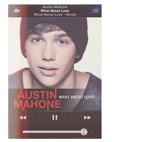 all i need is Austin Mahone, a tiger, and the beach. Oh, and pizza.