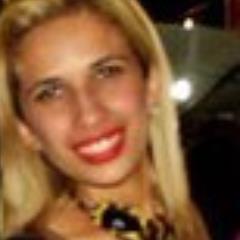 As únicas pessoas que podem me ofender com palavras são as que eu amo. Então, você que nem me conhece e quer fazer isso, vai apenas perder seu tempo.