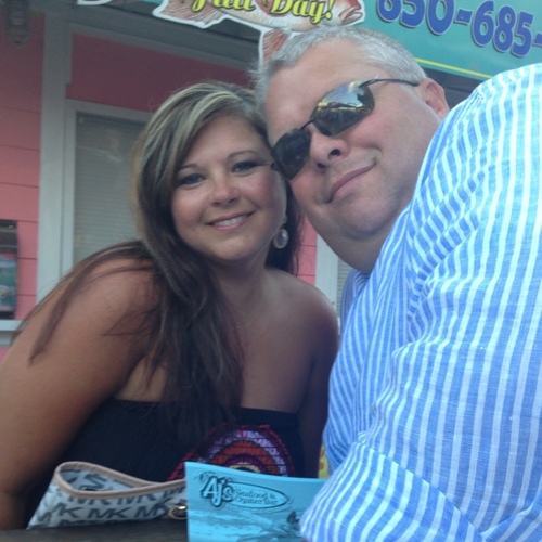 wife, mom of 3, my husband and I are in the ministry, English teacher