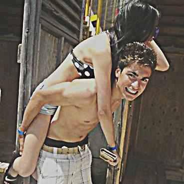 °Ms'ltneSh Aw 7ata kan hayN m3aak lw h3eeSh Aw hmOot mn 3'er hwaak tap 2'olk ehW yfed B2eh kOol l-klam w hyfre' eh°