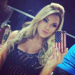 Se você realmente que ir pra frente, você tem que saber o que está fazendo e acreditar, Não adianta ficar achando que as pessoas vão resolver os seus problema..