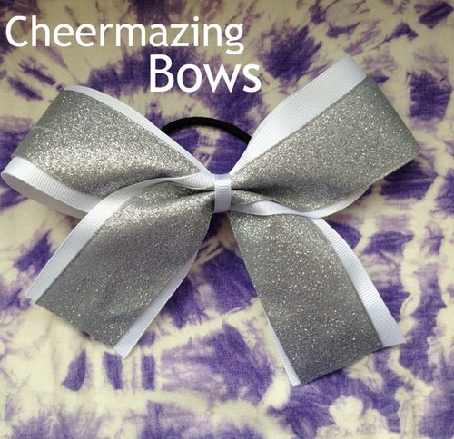 To order Kik us at Cheermazingbows, find us on Facebook, or email us at Cheermazing_bows@aol.com✨