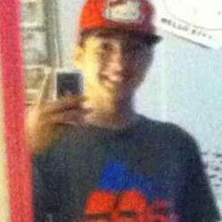 Im starting my Youtube channel I know Im Late, but theres still time My goal is to get 500 subscribers http://t.co/0ZZ0I3PPSi…