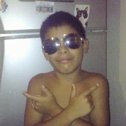 Lucas_DeRiver's profile picture. Experto comiendo y jugando a la pelota