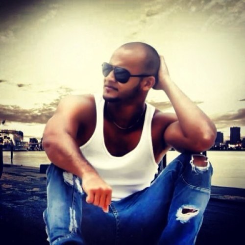 Musico , chevere , cantante , jevi , productor, bacano , compositor , divertido, abogado , sobervio , fotografo , aburrido , mekanico , entretenido , #blu2