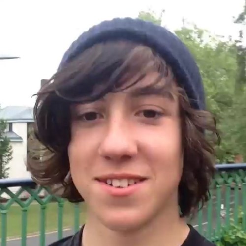 skateboarding 
chilling 
baecon 
that's what makes my life complete
