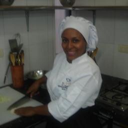 Gerente Hotelero/Profesional en Artes Culinarias
                 Amante a los Retos
