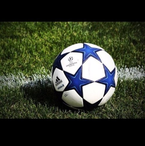 lifesoccerprobs's profile picture. 4 corners 3 refs 2 teams 1 winner = soccer⚽️