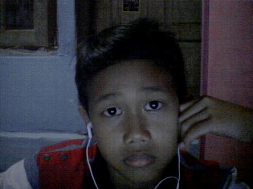 faiqkeren21's profile picture. 