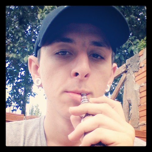 fodase o que os outros pensao, eu so quero e viver a minha vida ;D