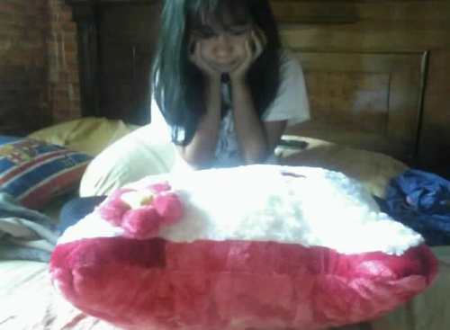 My name is Febby febria utami, class 2 smp , my birthday 25-02-99