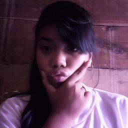 Saya adalah seorang pelajar tingkat smp
Yang pasti orang nya beautiful,smart and cute
