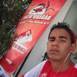 CHEGADO A ESPORTES PRINCIPALMENTE SKATE, BASQUETE, FUTEBOL....
