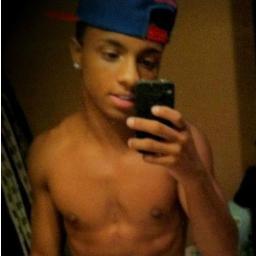 YoyoBoss971's profile picture. Courageux on ne se suicide pas, on se fait fumé - B2O. #TeamWeed Follow me, I #FollowBack