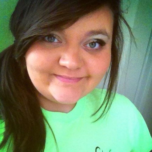 The name is *Chelsea* I like to have a good time! Anything outdoors *Single*. If you wanna know anything else just ask:)