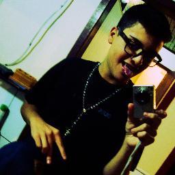 ...Se o batman subir o coringa derruba se for mestre do desastre tambem tem que ser mestre das fugas(8)...