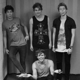 Just a girl wasting her life on twitter writing imagines.