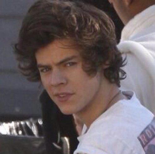 HI YOU JUST GOT A FREE FOLLOW SO PLEASE FOLLOW @tayweyhey