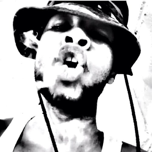 Push your luck n ima hit this Button.        R.i.P Relly Rodger Rellz