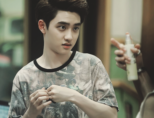 Fake acc, if u know what i mean. [Less OOC] -93 lines- [EXO]