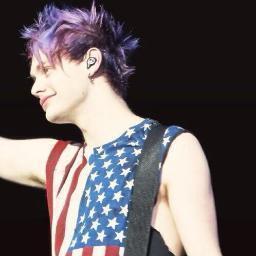 aivogue's profile picture. PLEASE DONT FOLLOW THIS ACCOUNT, FOLLOW MY MAIN ACCOUNT @irwinvogue :)