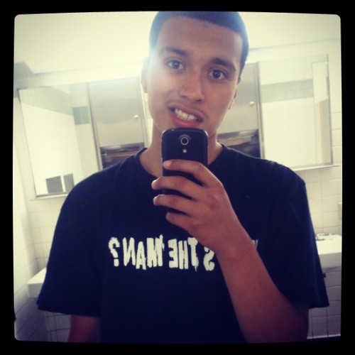 Frankie24park's profile picture. IG: Frankiee_Greazy24 
FB:Frankiee Flores