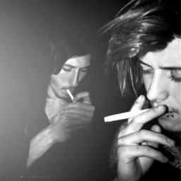 leonaisnotdead's profile picture. переехал на @chemical_bird