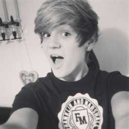 28_comegetit's profile picture. Check my bio :)