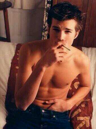 ME HE MUDADO, AHORA MI CUENTA ES @PercyJacksonPJ