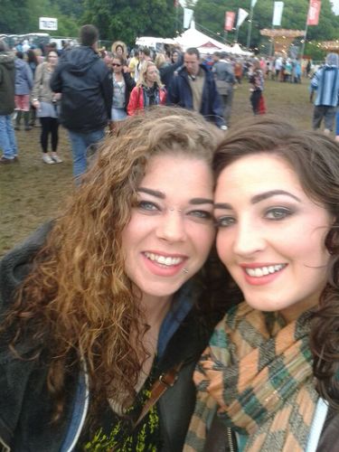 Louloubellaa's profile picture. I am obsessed with eyebrows!!! also make up and just products in general.. love when I'm introduced to new tunes. Also love scary, spiritual and ghostly stuff..