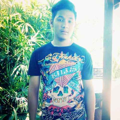 Hi guys ! Follow me and of course I will follow you back ❤ ツ