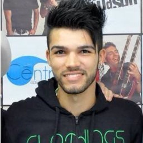 Você é incomparável @andre_liiima s2. Principe seguiu :25-04-13