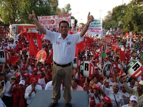 Candidato a Diputado local por el III distrito electoral.